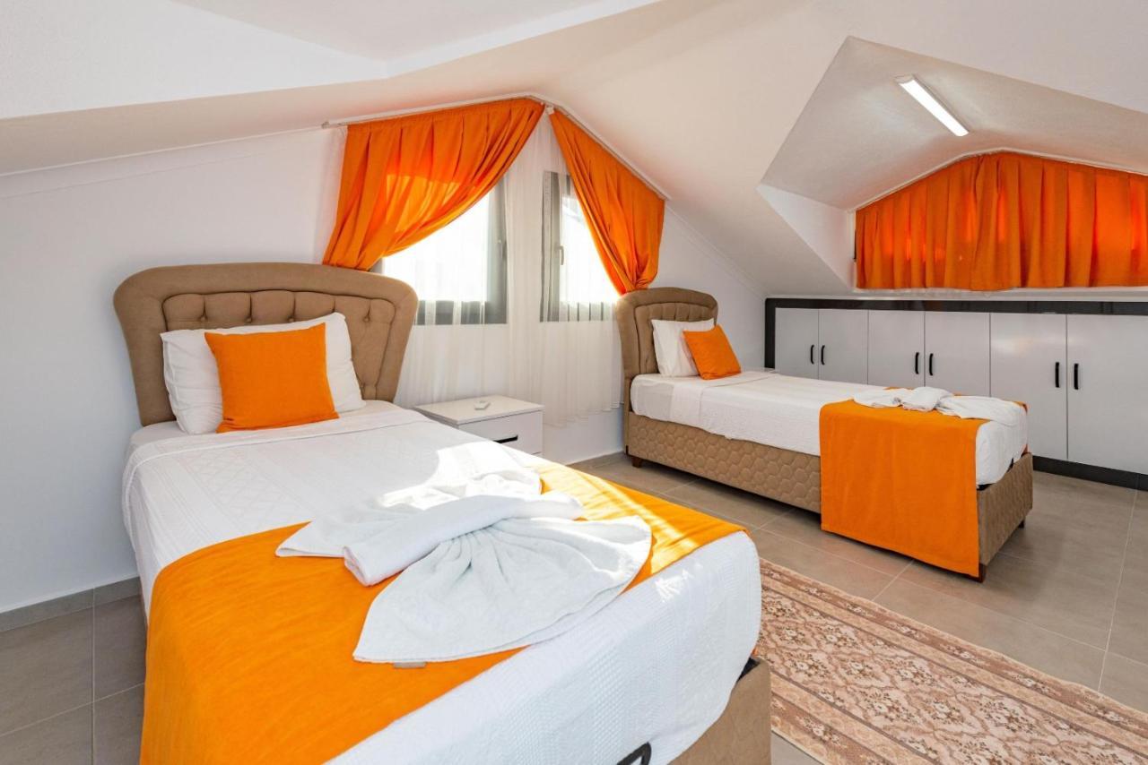 4 Bedroom Holiday Villa In Hisaroenue Oeluedeniz- Gold Rose Fethiye Exterior photo