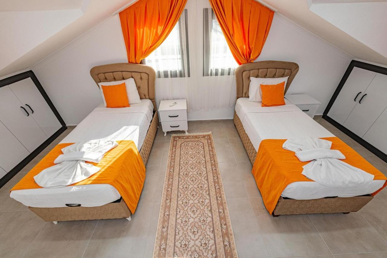4 Bedroom Holiday Villa In Hisaroenue Oeluedeniz- Gold Rose Fethiye Exterior photo