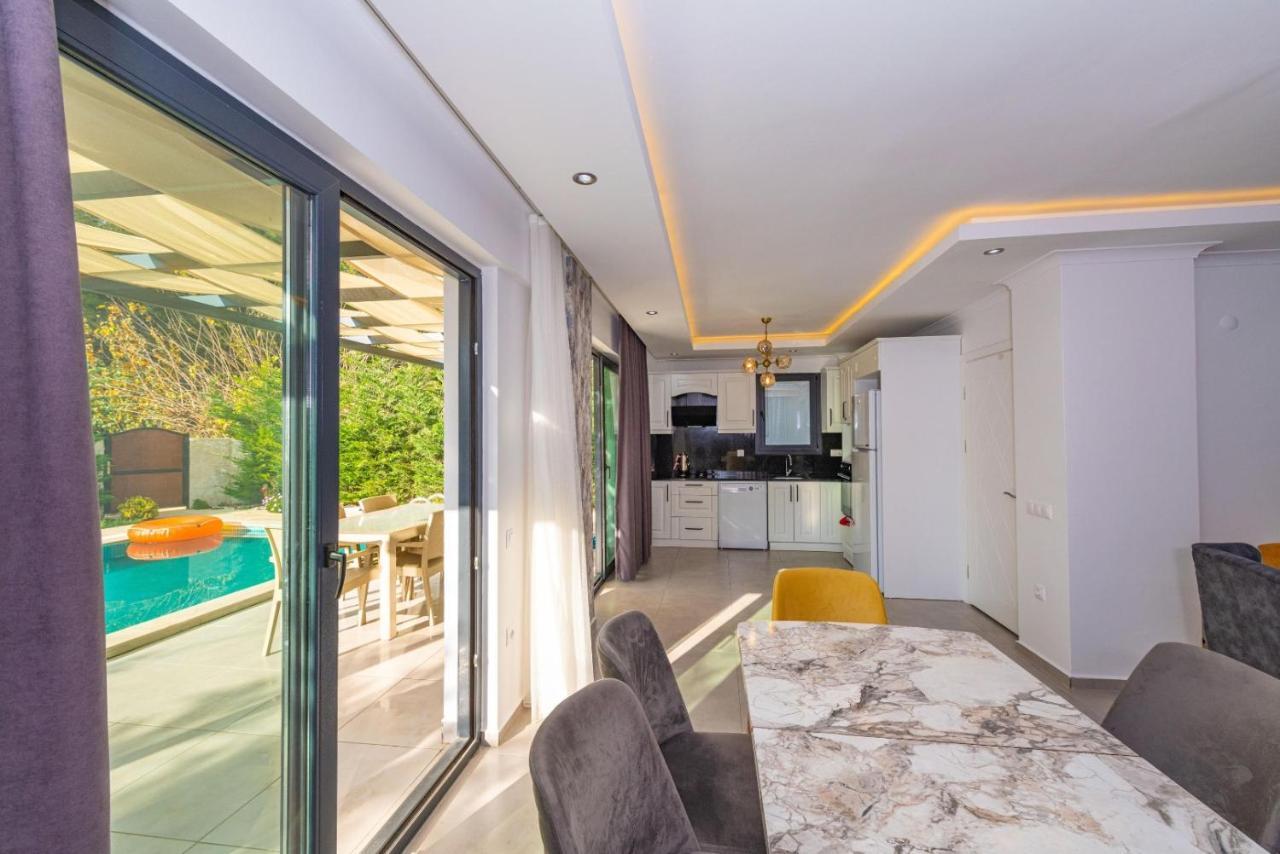 4 Bedroom Holiday Villa In Hisaroenue Oeluedeniz- Gold Rose Fethiye Exterior photo