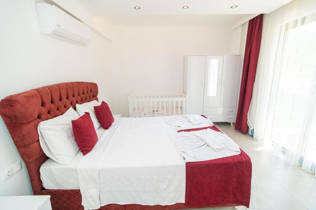 4 Bedroom Holiday Villa In Hisaroenue Oeluedeniz- Gold Rose Fethiye Exterior photo